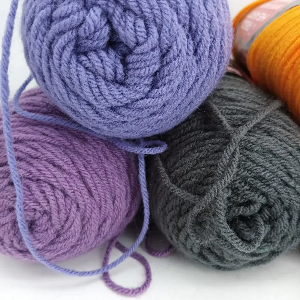 5X Red Heart Mixed Colors Acrylic Yarn